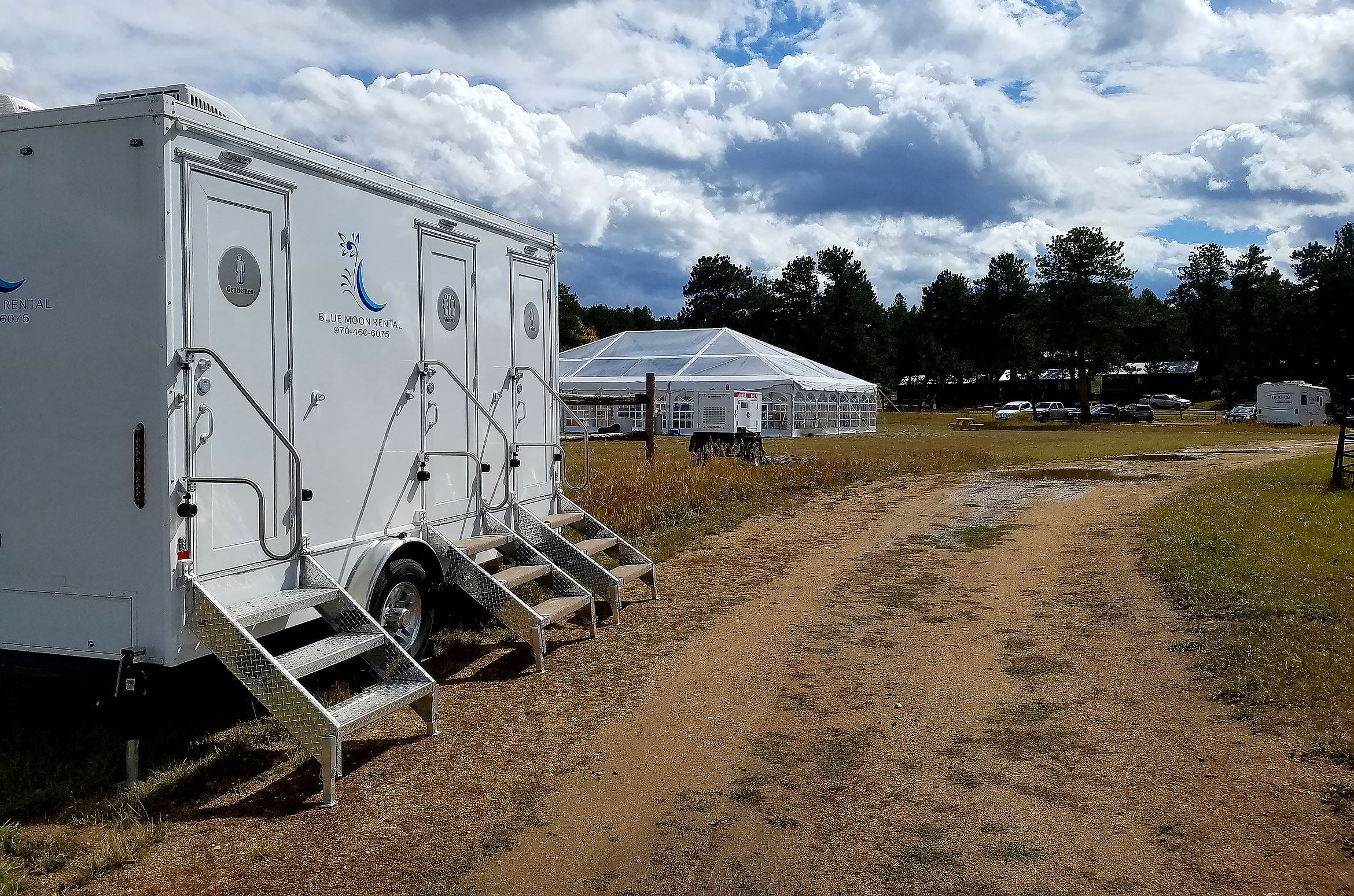Gallery Blue Moon Rental